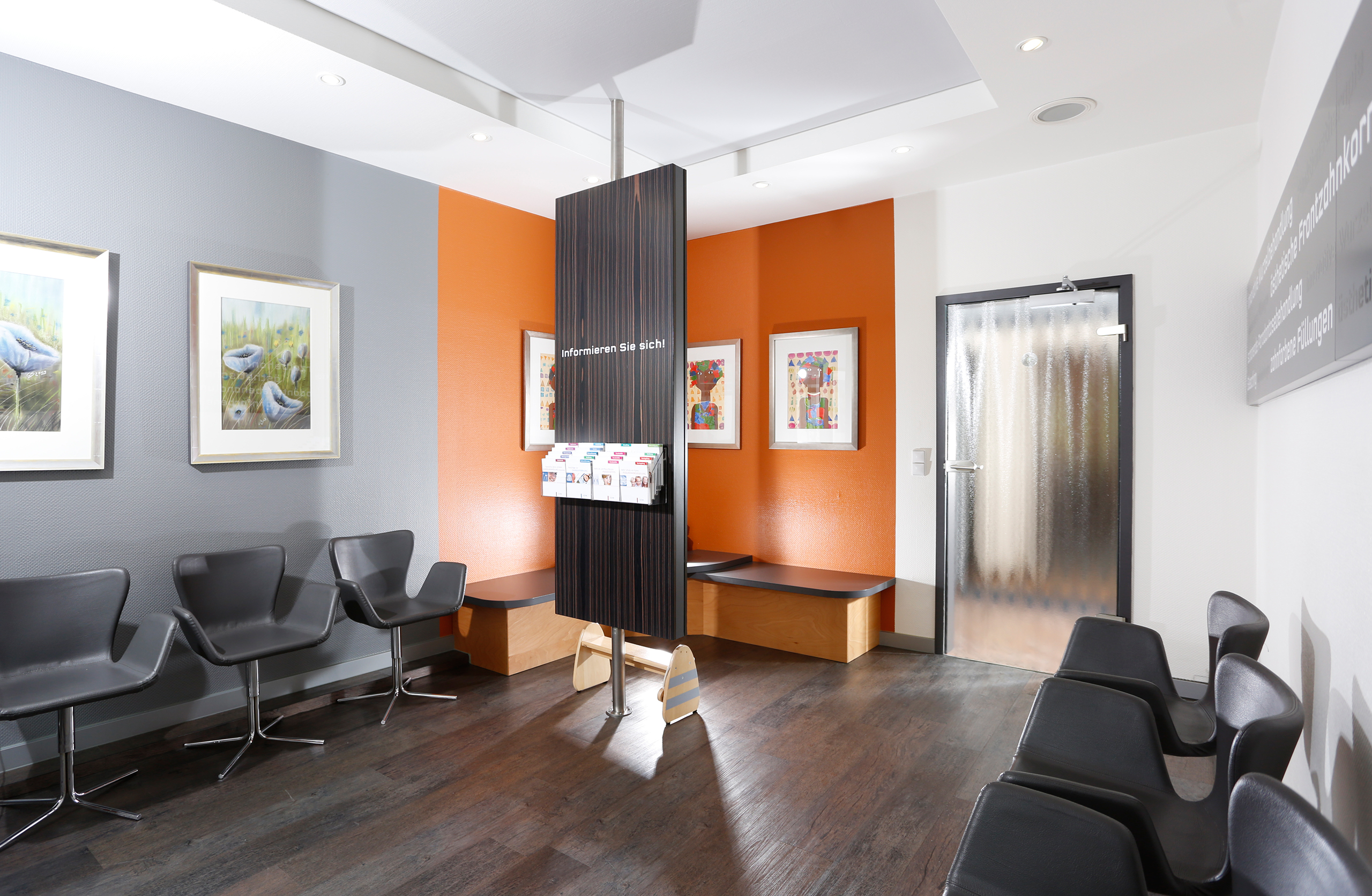 Bilderrahmen, Bilderrahmungen, Bildereinrahmungen, Rahmungen, Objektrahmungen, Modellrahmen, konservatorische Rahmungen, Passepartout, Zuschnitt